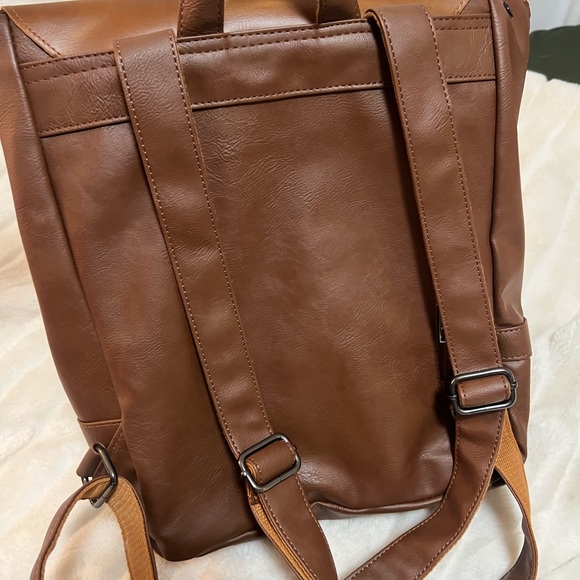 LXY Backpack - Picture 3 of 5